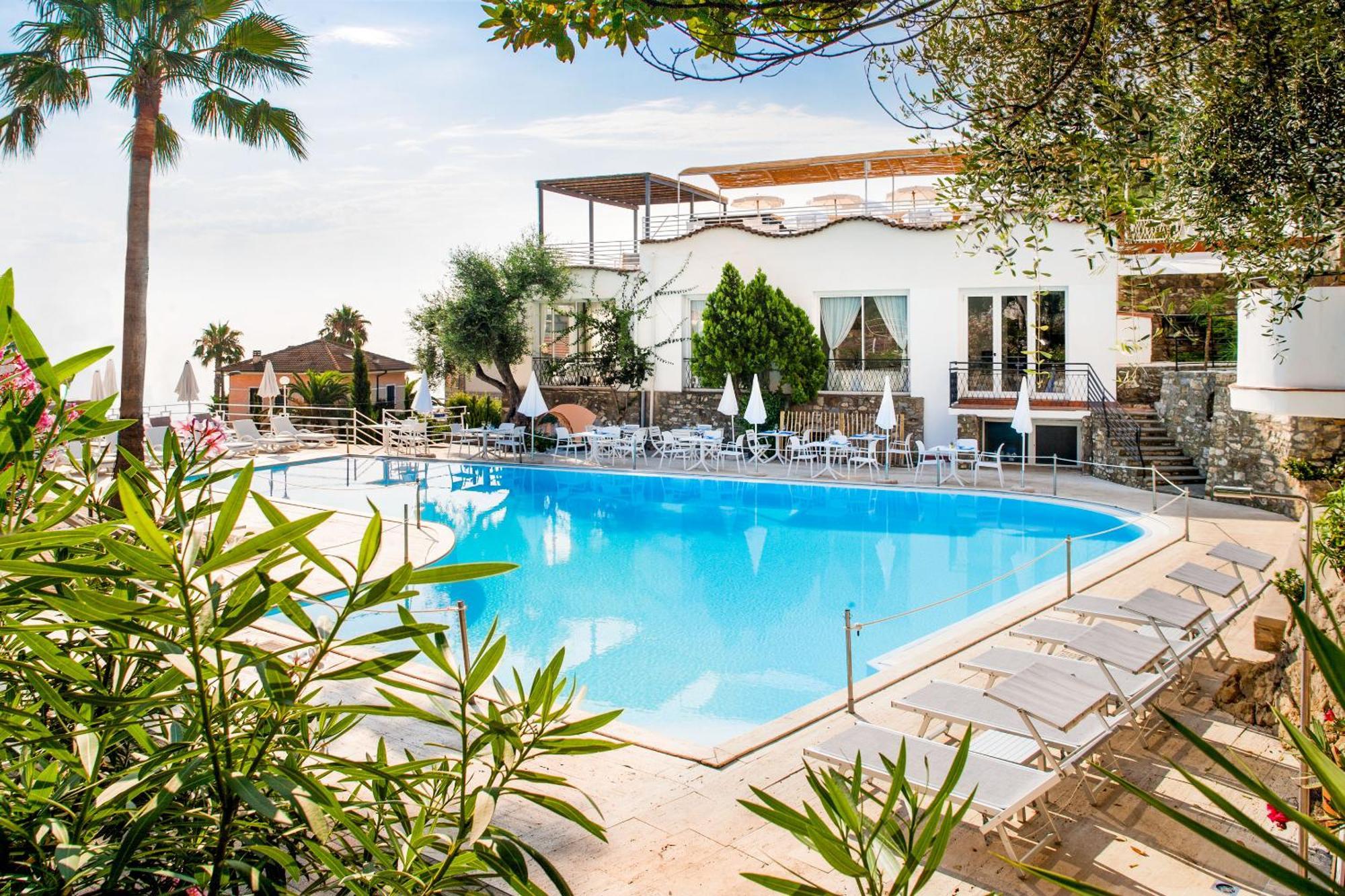 Hotel Moresco Diano Marina Luaran gambar